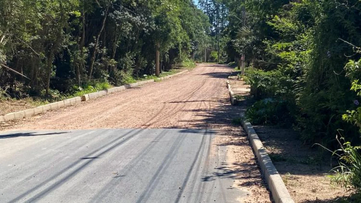 Estrada que liga Santiago a Vista Alegre recebe novo asfalto